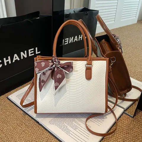 Mode Schlangenmuster Geprägte PU-Leder Tote Bag Damen Kontrastfarbe Handtasche Mit Seidenschal Pendeln Umhängetasche