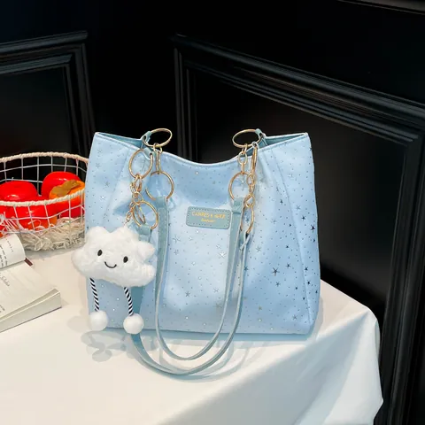 Sac Fourre-tout Femme en Cuir PU à Motif d'Étoiles Sac à Épaule Mode Avec Pendentif Nuage en Peluche Grande Capacité