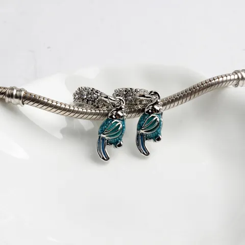 Tropical Parrot Animal Charm Pendant Alloy Enamel Blue Green Rhinestone For DIY Bead Bracelet Jewelry Making Accessory