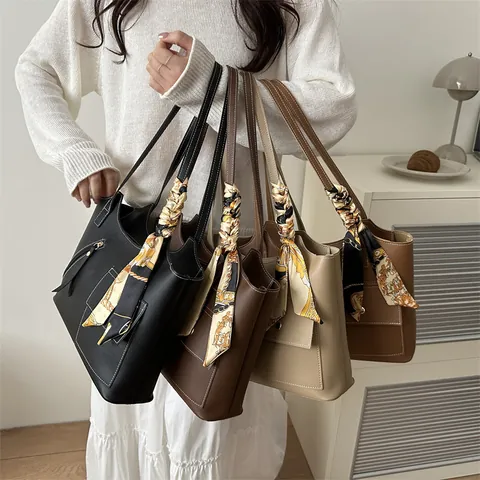Vintage Women PU Leather Tote Bag Large Capacity Shoulder Bag With Satin Scarf Contrast Stitching Versatile Handbag