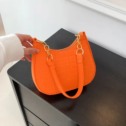 Vintage Croc Embossed Felt Fabric Hobo Underarm Bag For Women Minimalist Small Square Shoulder Bag With Metal Chain