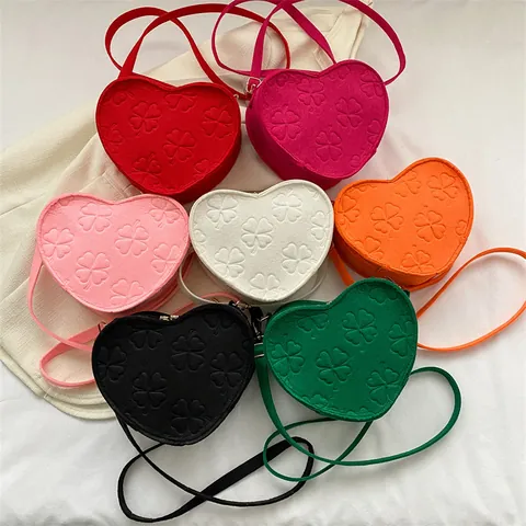 Trendy Heart Shaped Felt Crossbody Bag For Women Clover Embossed Fashion Small Shoulder Bag Heart Purse Gift Multiple Colors