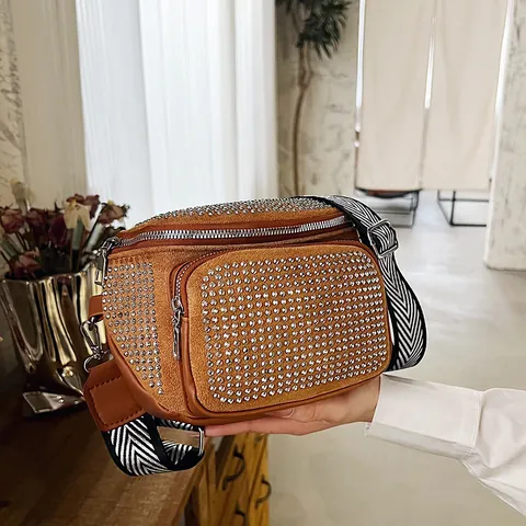 Sac de Poitrine pour Femme avec Strass et Clous Mode en Cuir PU Sac Bandoulière Sacoche avec Large Bandoulière Géométrique