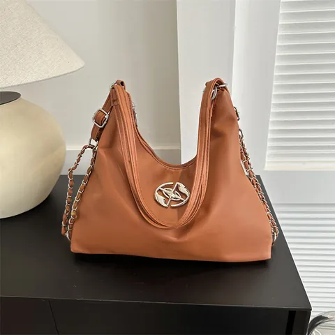 Women Metallic PU Leather Hobo Shoulder Bag Large Capacity Chain Strap Underarm Tote Bag Stylish Commuting Purse Bag