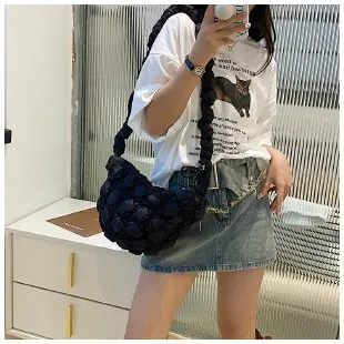 Women's Nylon Puffer Shoulder Bag Quilted Bubble Texture Ruched Strap Cloud Crossbody Bag Korean Style Daily Handbag