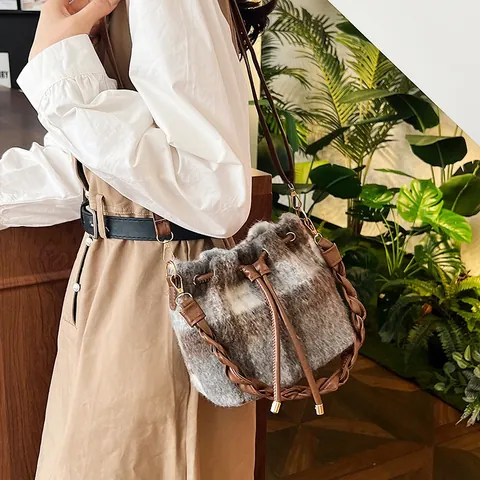 Borsa a Secchiello da Donna in Lana a Quadri Retro Con Manico Intrecciato Pelle Sintetica Coulisse Tracolla Piccola