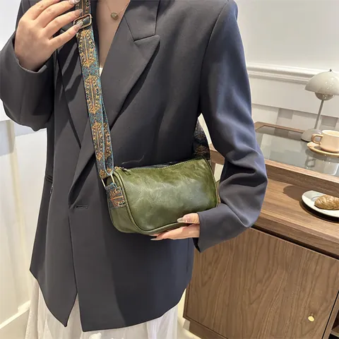 Vintage Boston Umhängetasche Für Damen Modische PU Leder Breiter Gurt Schultertasche Kissenform Pendler Handtasche