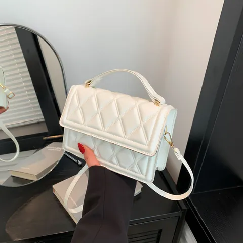 Elegant Quilted PU Leather Crossbody Bag For Women Small Square Handbag With Adjustable Shoulder Strap Versatile Shoulder Bag