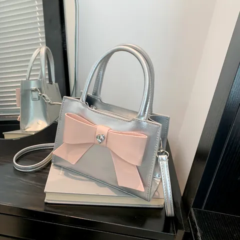 Women's Patent Leather Bow Handbag Sweet Heart Rhinestone Small Square Bag Fashion Shiny PU Crossbody Bag Shoulder Bag