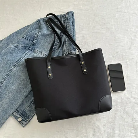 Damen Große Kapazität Tragetasche Canvas Kunstleder Kontrastnähte Nieten Detail Minimalistische Schulter Pendler Handtasche