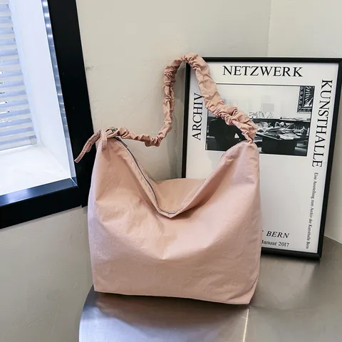 Damen Große Kapazität Nylon Cloud Plissee Schultertasche Japanisch Koreanisch Stil Einfache Hobo Crossbody Tasche Mit Schleife Kordelzug