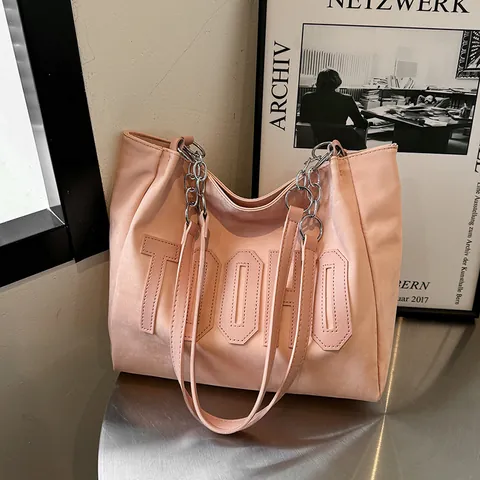Große Kapazität Damen PU Leder Tragetasche Mit Buchstaben Patch Kontrastfarbe Schultertasche Mit Metallkette Riemen Pendler