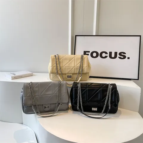 Bolso Tote Acolchado para Mujer Gran Capacidad Cuero PU Correa de Cadena Elegante Patrón de Rombos Bolso de Oficina