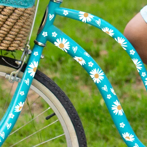 Adesivi Murali a Forma di Margherita Bianca e Cuore in PVC Autoadesivi per Cameretta Bambini Camera da Letto Soggiorno Mobili