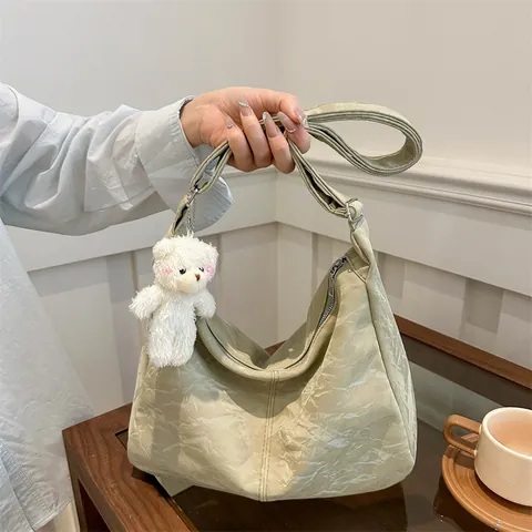 Women Large Capacity Shoulder Tote Bag Crinkled Texture Hobo Bag For College Class Daily Casual Bag With Plush Bear Charm