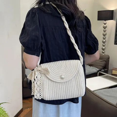 Borsa a Spalla da Donna Intrecciata in Paglia Con Bottone a Perla Artificial e Fiocco in Pizzo Estate Spiaggia Vacanza Borsa da Sottobraccio Gioielli