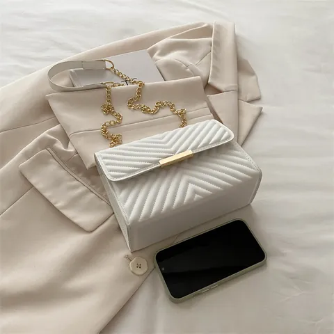 Fashion Women V-Quilted PU Leather Shoulder Bag Gold Metal Chain Strap Small Square Crossbody Bag For Daily Travel Party