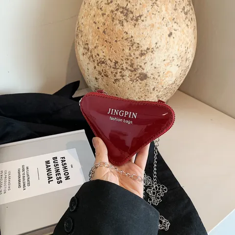 Damen Minimalistische Dreieck Lackleder PU Umhängetasche Buchstabendruck Mode Kleine Schultertasche Alltagszubehör