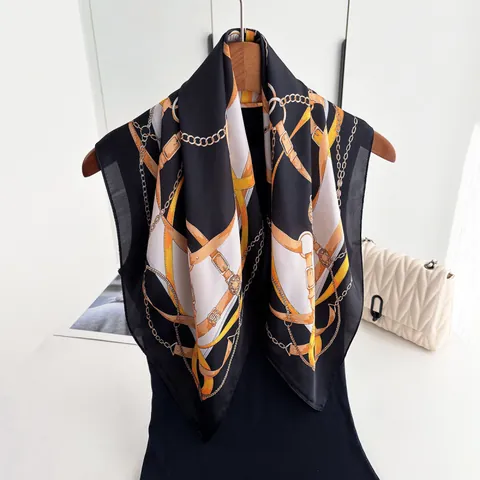 Vintage Satin Quadrat Schal Für Damen Reitsport Kette Gürtel Druck Seidenähnlich Luxuriöses Halstuch Mode Kopfwickel