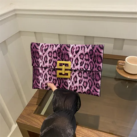 Cartera de Mano Sobre con Estampado de Leopardo a la Moda para Mujer Bolso de Noche con Cierre Geométrico Dorado