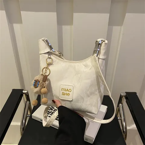 Borsa Sottobraccio in Pelle PU Plissettata alla Moda per Donna Borsa a Tracolla Casual Urbana con Tracolla Regolabile da Pendolare