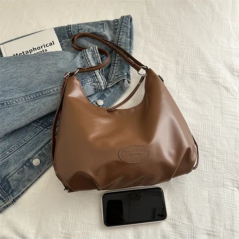 Women Large Capacity PU Leather Hobo Shoulder Bag Minimalist Solid Color Underarm Tote Bag With Cloud Pendant Casual Handbag