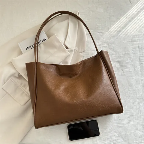 Vintage PU Leather Tote Bag For Women Large Capacity Shoulder Bag Minimalist Soft Commuter Handbag Solid Color Daily Bag