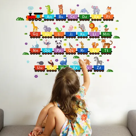 Cartoon Alphabet Zug Tier Wandtattoo PVC Pädagogische Englische Buchstaben Aufkleber Für Kinderzimmer Kindergarten Klassenzimmer