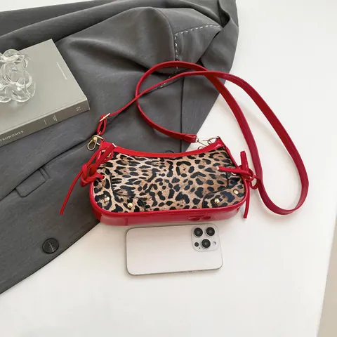 Vintage Leopard Handtasche Für Damen PU Leder Schultertasche Mit Lackleder Besatz Schleife Detail Niete Modische Umhängetasche