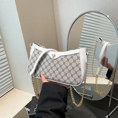 Borsa Sottobraccio Vintage Monogram da Donna in Pelle PU Patchwork Borsa a Tracolla Con Fibbia a Fiore Dorata e Tracolla a Catena