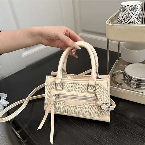 Vintage Straw Woven Handbag Spliced Synthetic Leather Crossbody Bag With Tassel Top Handle Square Shoulder Bag For Women