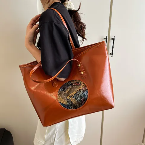 Women Retro Ethnic Embossed Elephant Tote Bag Large Capacity PU Leather Shoulder Handbag Commuting Daily Fashion Shopper