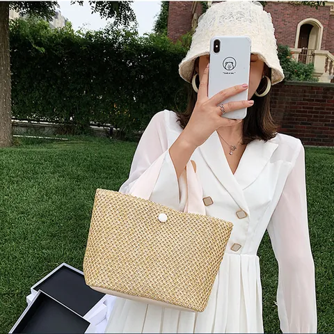 Sac à Main Décontracté en Paille Tissée pour Femmes Plage Été Vacances Sac Cabas Avec Bouton Mode Rétro Fait à la Main