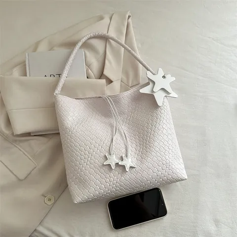 Damen Mode Gewebte PU Leder Einkaufstasche Große Kapazität Hobo Umhängetasche Mit Stern Anhänger Retro Pendler Beutel Handtasche