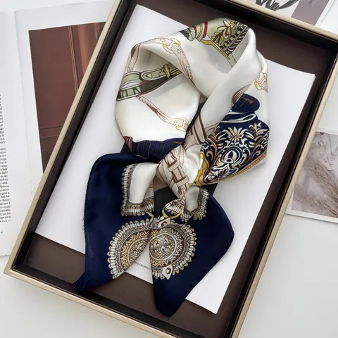 Vintage Equestrian Pattern Satin Square Scarf For Women Fashion Western Style Chain Belt Print Silk Feel Head Hair Neck Scarf Decorative Accessory