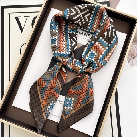 Fashion Satin Scarf For Women Elegant Geometric Grid Pattern Large Shawl All-Match Wrap Scarf Soft Decorative Neck Scarf