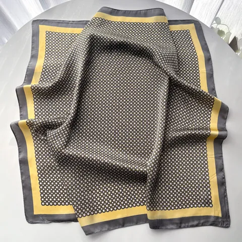 Geometrische Kette Druck Satin Quadratisches Tuch Elegante Seidenartige Halstuch Mode Kopftuch Haar Bandana Damen Herren Zubehör