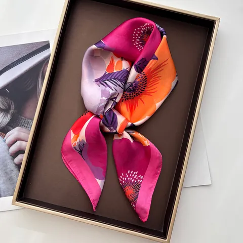 Dames Frans Romantisch Klaproos Bloemenprint Satijnen Vierkante Sjaal Elegant Zijdegevoel Mode Halssjaal Haardoek Hoofddoek