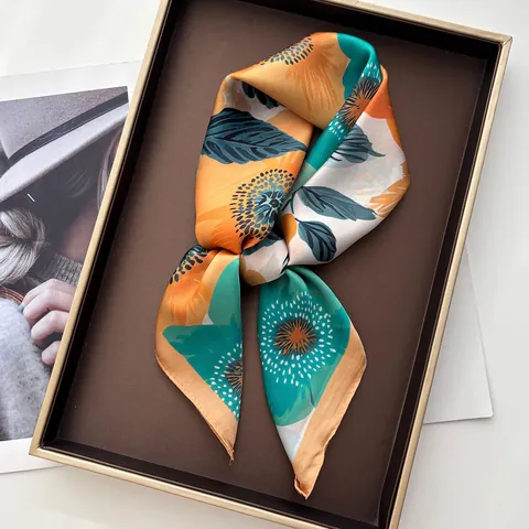 Dames Frans Romantisch Klaproos Bloemenprint Satijnen Vierkante Sjaal Elegant Zijdegevoel Mode Halssjaal Haardoek Hoofddoek