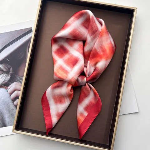 Elegant Women Satin Square Scarf Gradient Plaid Headscarf Silky Hair Scarf Neck Scarf For Fashion Daily Travel Accessory Gift