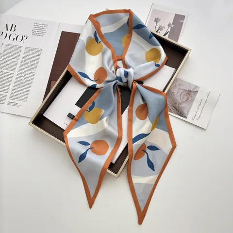 Foulard Twilly Élégant en Satin pour Femmes Imprimé Fruits Abstrait Bandeau de Cheveux Accessoire Poignée de Sac
