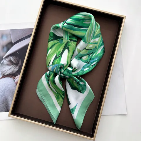 Elegant Women Monstera Leaf Print Satin Square Scarf Tropical Botanical Pattern Silky Head Neck Wrap Fashion Hair Accessories