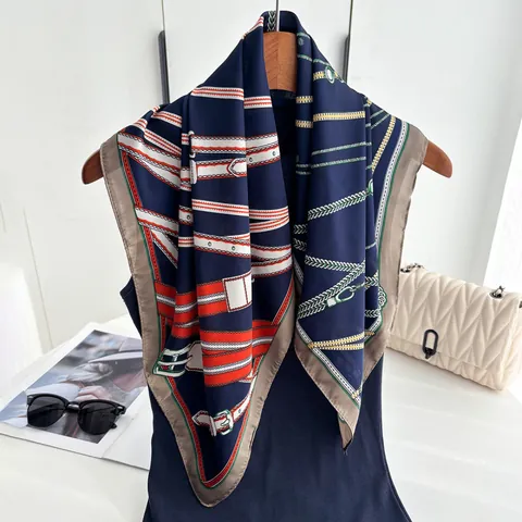 Women Vintage Satin Square Scarf Elegant Belt Chain Print Silk Like Neck Head Scarf Fashionable Shawl Hair Accessory