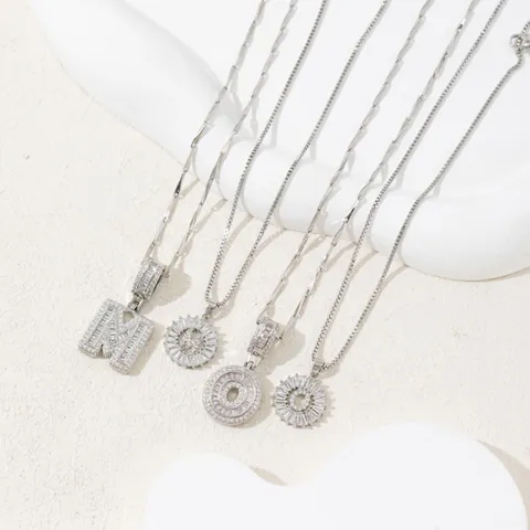 Iced Out 26 English Alphabet Initial Pendant Necklace Zirconia Inlaid Copper Palladium Plated Hip Hop Jewelry For Women Men