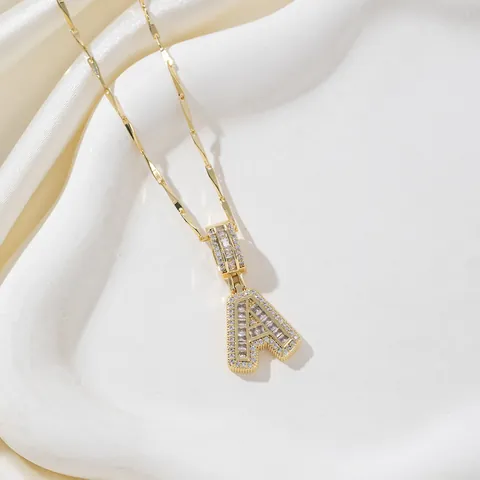 Luxury Gold Plated Copper Zirconia Letters Pendant Necklace For Women Personalized Alphabet Clavicle Chain Jewelry Gift