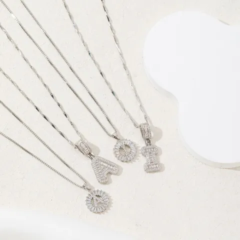 Iced Out 26 English Alphabet Initial Pendant Necklace Zirconia Inlaid Copper Palladium Plated Hip Hop Jewelry For Women Men