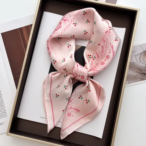 Elegante Foulard Quadrato in Satin da Donna con Stampa Floreale Paisley Morbido Fazzoletto da Collo Protezione Solare Accessorio Moda