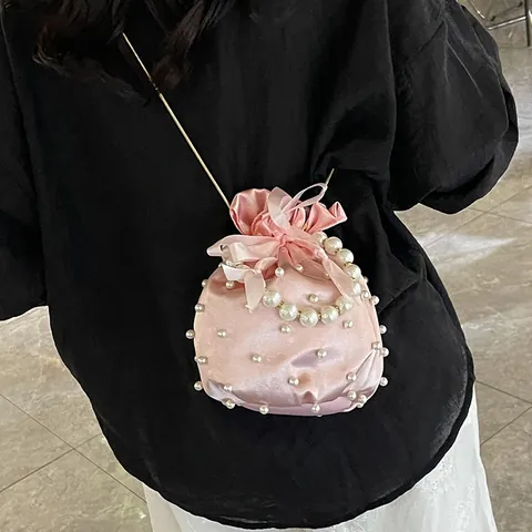 Damen Elegant Satin Perlen Eimertasche Mit Kordelzug Schleife Und Goldener Kette Mode Umhängetasche Für Party Hochzeit