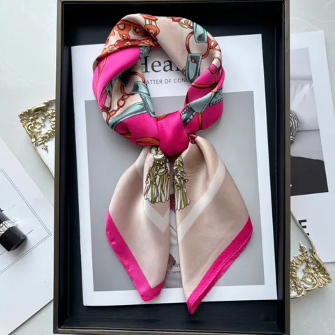 Women Satin Square Scarf Elegant Printed Neck Wrap Fashion Floral Paisley Horsebit Pattern Bandana Accessory For Ladies