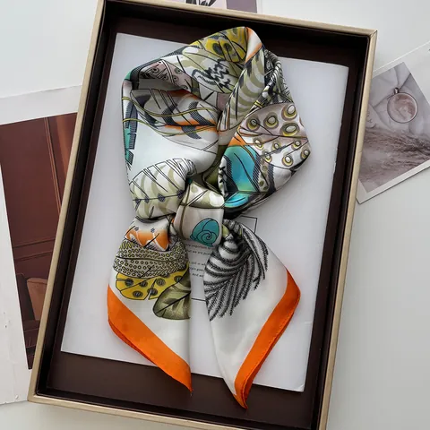 Pañuelo Cuadrado de Satén para Mujer Estampado de Hojas Plumas Elegante Bufanda de Cuello Moda Pañuelo de Cabeza para Oficina Viaje Accesorios